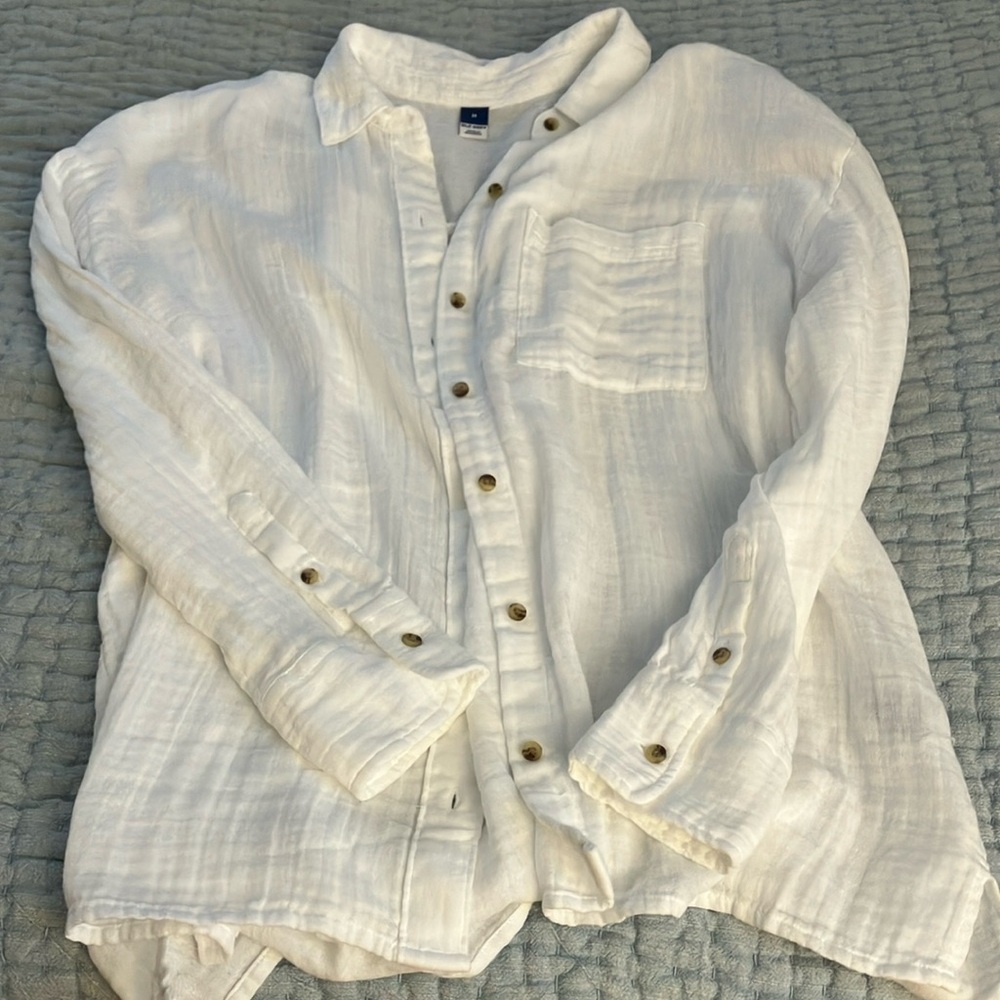 Old Navy 100% Cotton Gauze Button Down Shirt